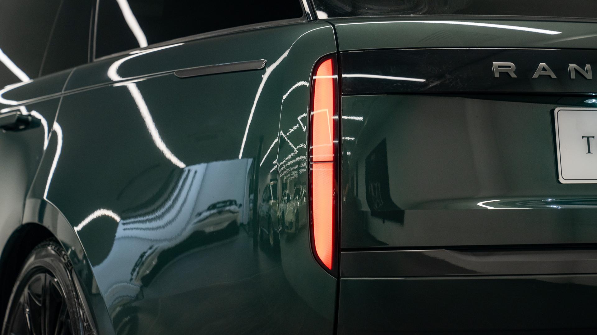 Land Rover RANGE ROVER Photo 8026635b-e644-42f8-8e18-41f17bc44aae.jpg