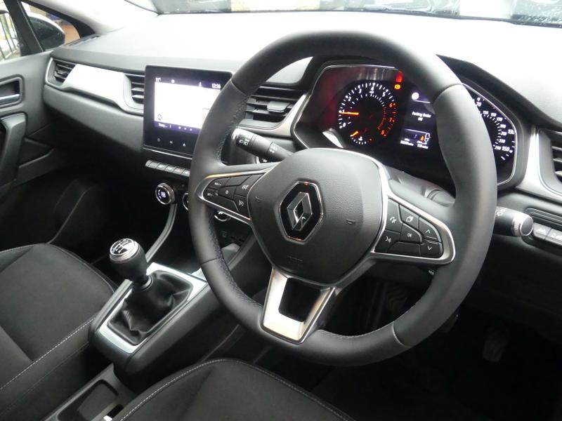 Renault Captur Photo 8045f1a7-f3db-4210-bae1-942cb5fd3952.jpg