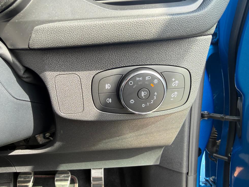 Ford Focus Photo 804c8c43-0ffd-4264-9fb5-f1ae6a780eff.jpeg