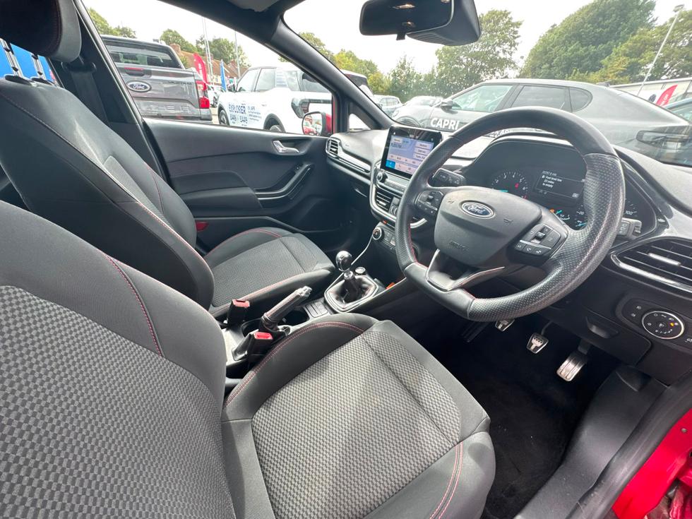 Ford Fiesta Photo 805ed7f9-4655-414b-8b47-32a3df4044b7.jpeg
