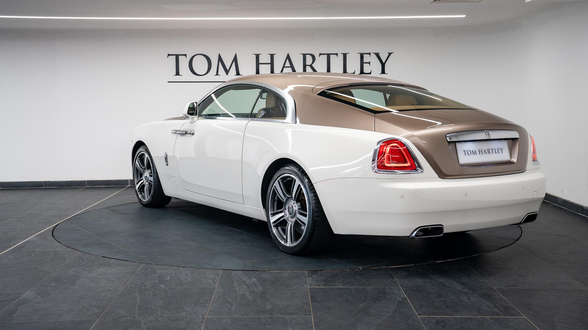 Rolls-Royce Wraith Photo 80644d82-9972-47d7-a641-4d722f404370.jpg