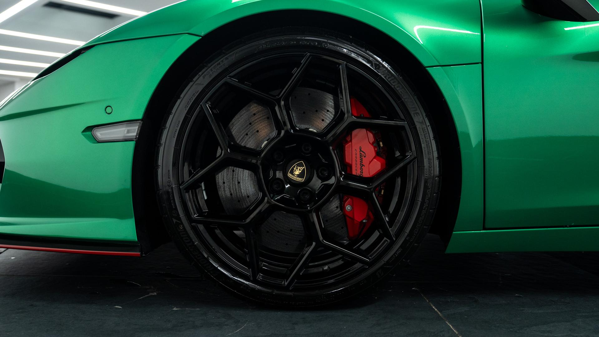 LAMBORGHINI Temerario Photo 8085e6f7-fba7-4f46-991b-6d6b0795ee63.jpg