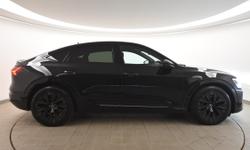 Audi Q8 Photo 1