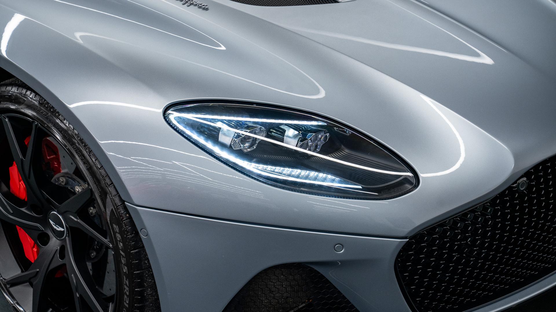 Aston Martin DBS Photo 80aed2c0-7c18-4f30-b6c5-0c55b55f22fc.jpg