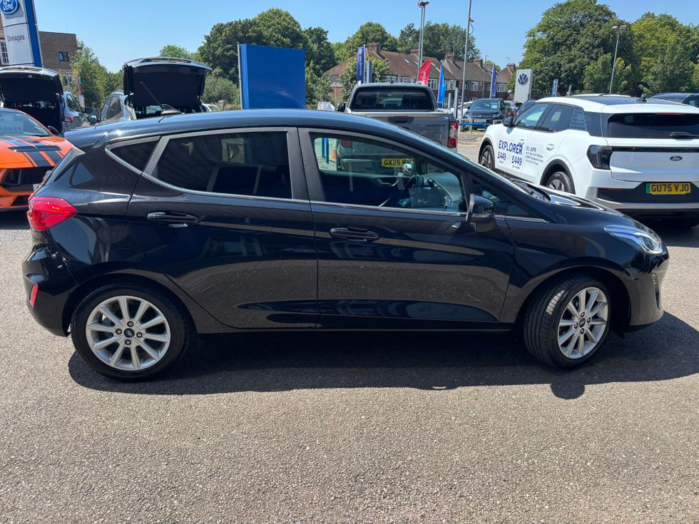 Ford Fiesta Photo 80b08777-70eb-483d-9e8c-7c06fe3af8a8.JPEG