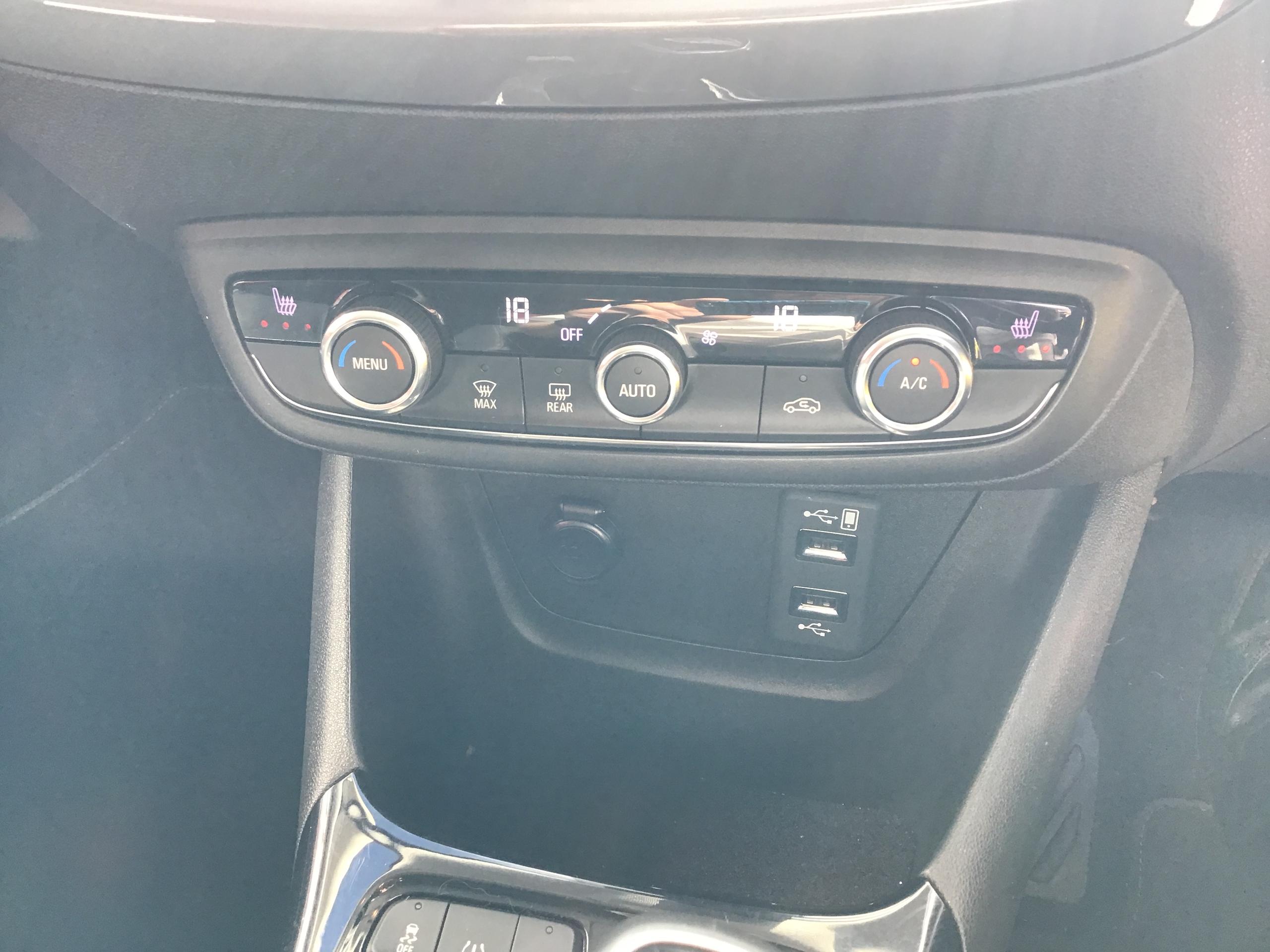 Vauxhall Crossland Photo 26