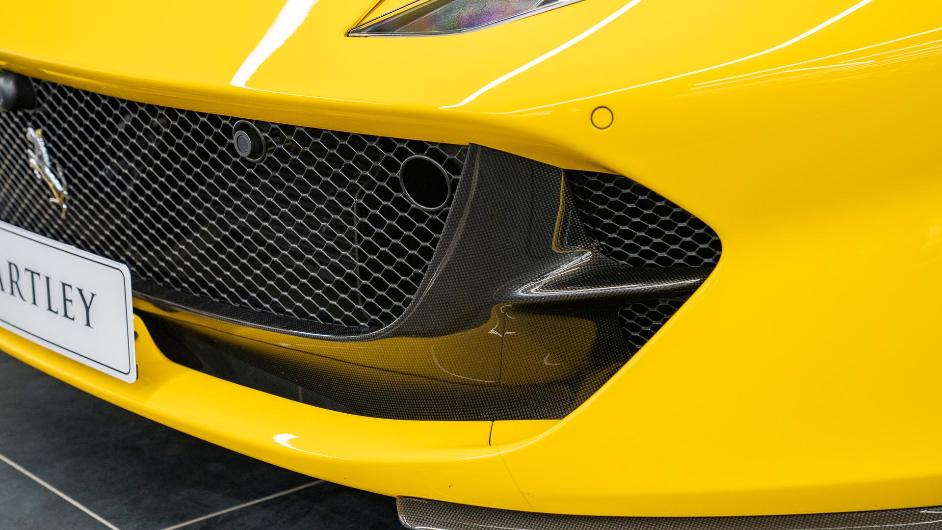Ferrari 812 Photo 80c6bee0-ea7c-4c76-a935-9962c9413aa9.jpg
