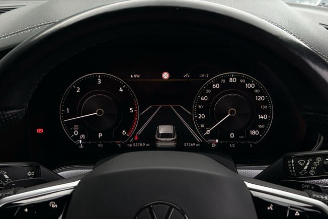 VOLKSWAGEN Touareg Photo 15