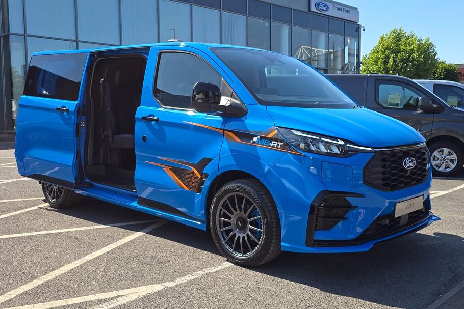 Used Ford TRANSIT CUSTOM L1DCIVMSRT18 17