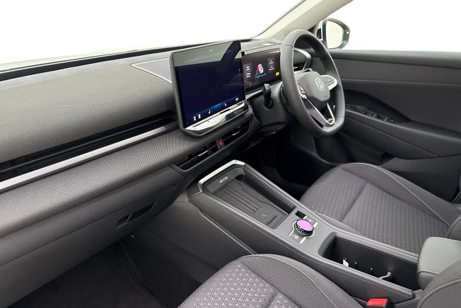 VOLKSWAGEN T-Roc Photo 2