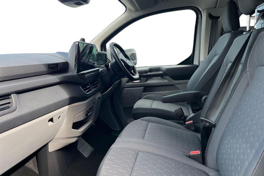 Ford TRANSIT CUSTOM Photo 80e9890b-e832-410c-89f9-cb9847faf527.jpg