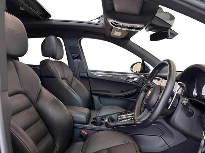 Porsche Macan Photo 10