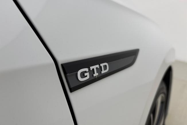 VOLKSWAGEN Golf Photo 24