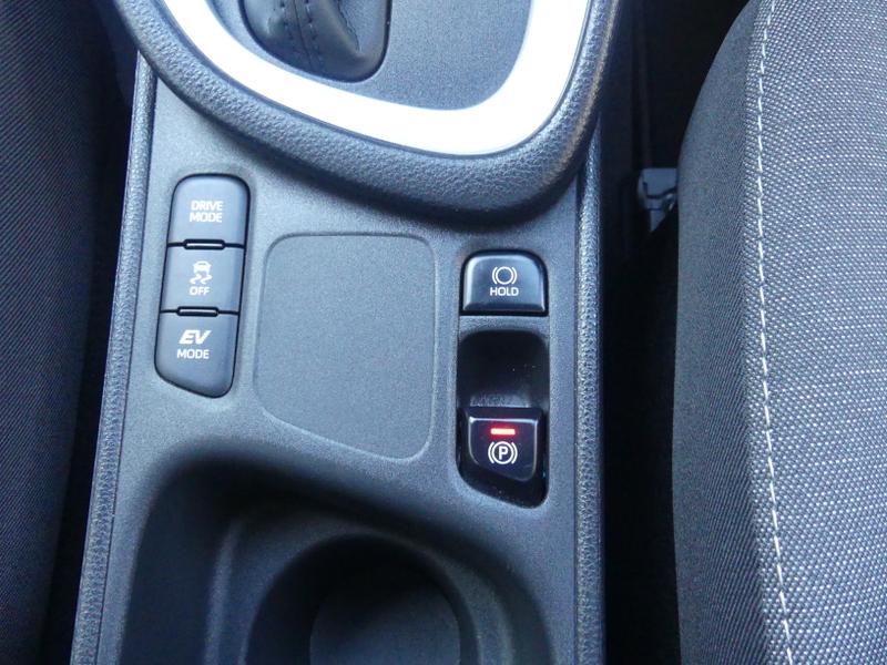 Toyota Yaris Photo 812cd4b3-36a0-412c-bd21-5572a29e3181.jpg