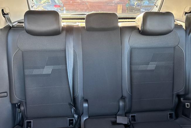 VOLKSWAGEN T-Cross Photo 25