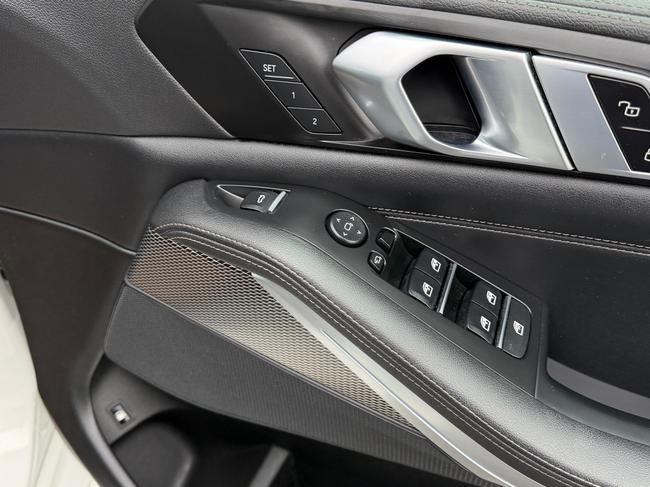 BMW X5 Photo 813be208-27d9-4d82-b011-aa17328eb628.jpg