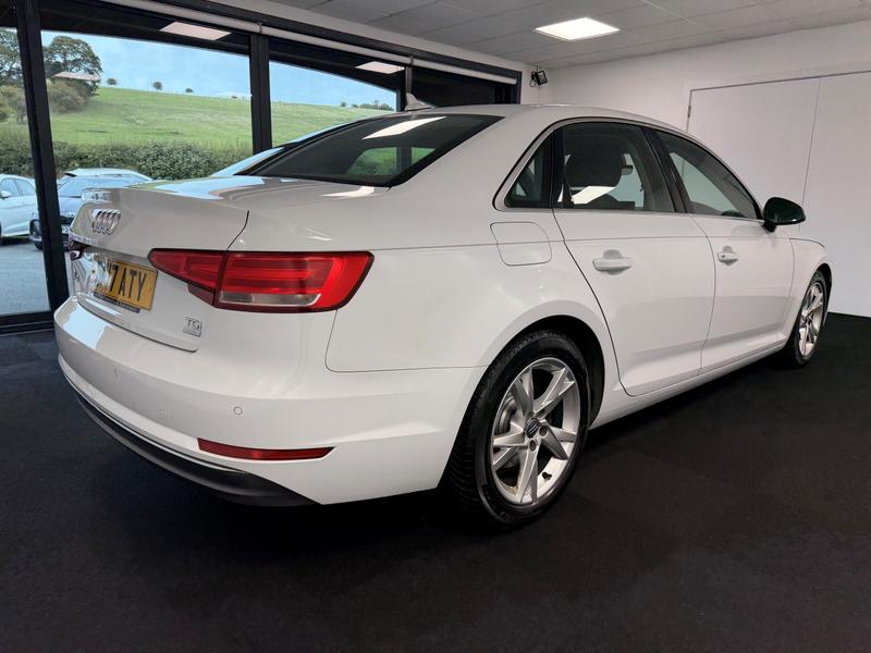Audi A4 Photo 813d2929-d0ac-4f89-9240-3cd1e3f8af6e.jpg