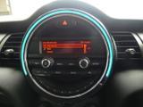MINI Hatch Photo 10