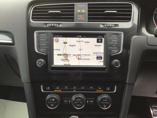 Volkswagen Golf Photo 814c8fb6-f223-4335-a212-fa2955de6c5f.jpg