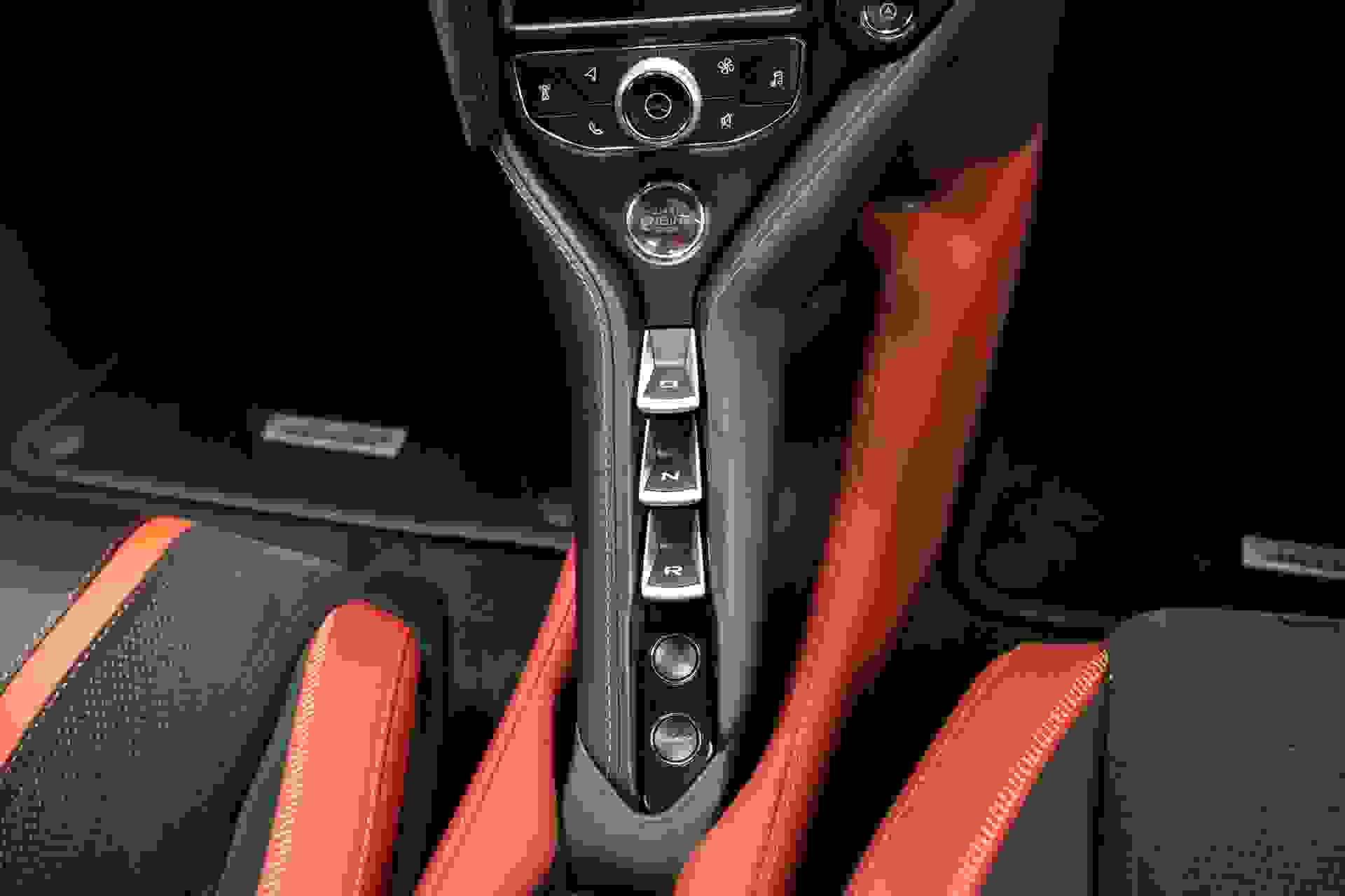 McLaren 720S Photo 81505584-ccb1-462c-81ca-9f4253be1ab4.jpg