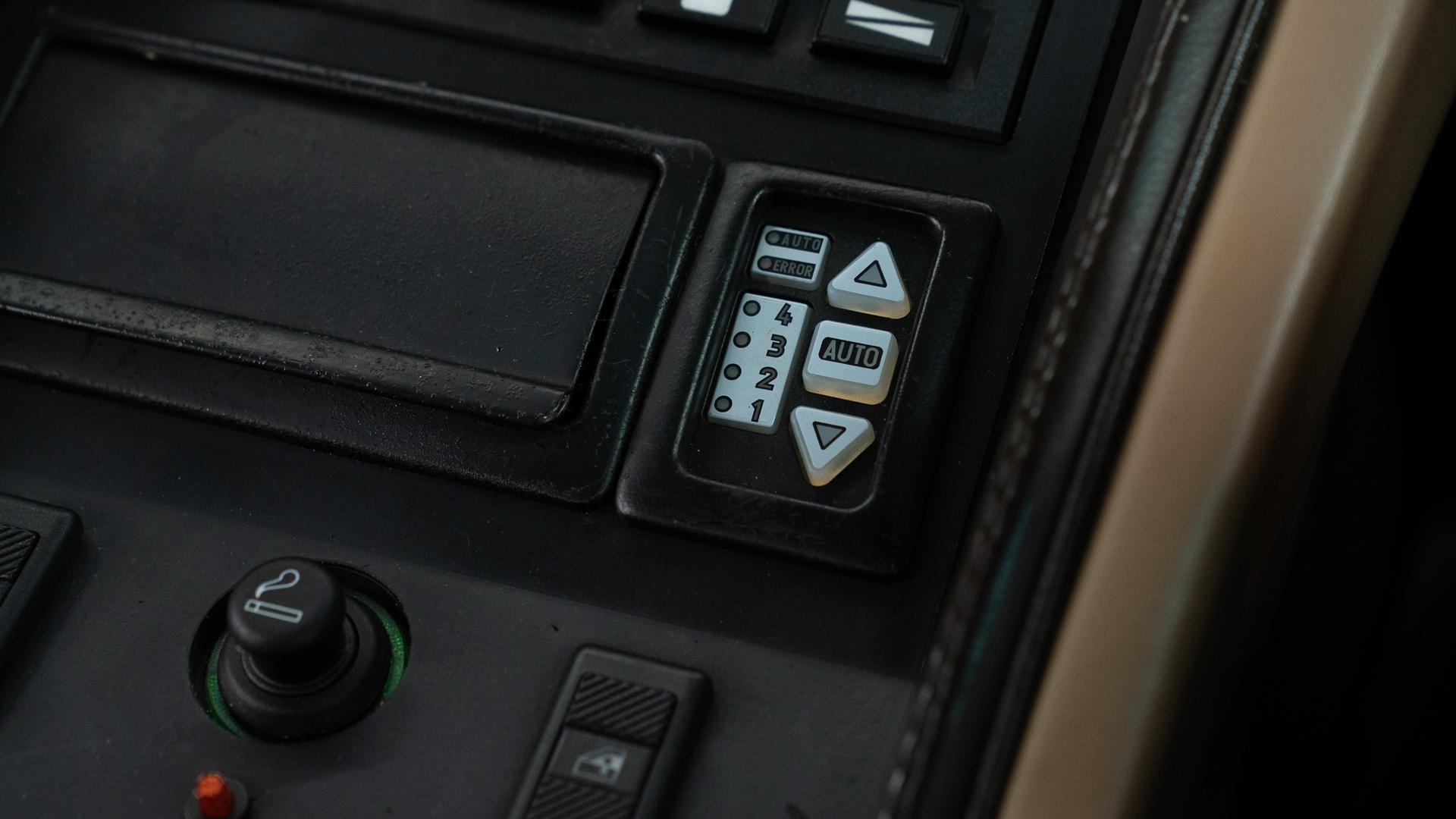 LAMBORGHINI Diablo Photo 81561150-2133-42cc-90cf-86f9dd0348d4.jpg