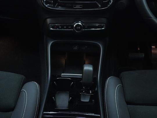 Volvo XC40 Photo 8157a72b-0857-4dd8-a698-c4b2d80c8b9a.jpg