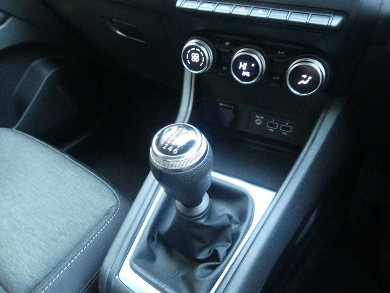 Renault Captur Photo 815bbc29-132e-45c9-9622-f463ff87aefb.jpg
