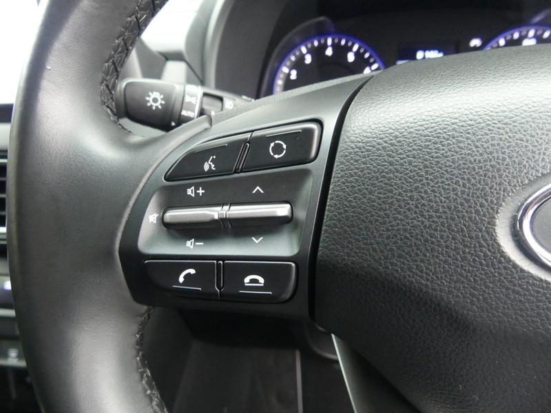 Hyundai KONA Photo 8160bf4a-3ae6-4f5c-858b-b51db36be6dd.jpg