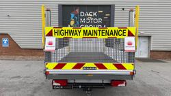 Mercedes-Benz Sprinter Photo 1