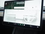 TESLA Model 3 Photo 17