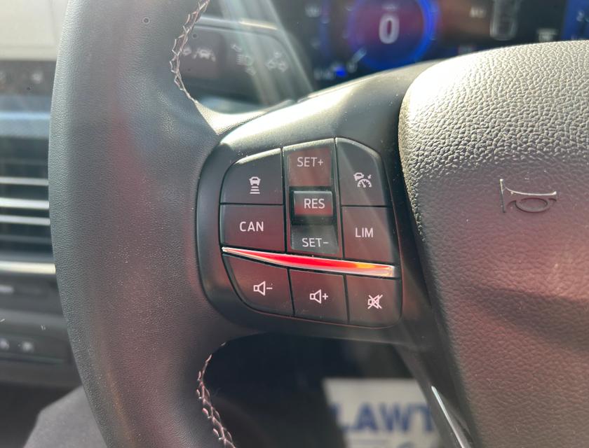 Ford Focus Photo 81a889e1-e5a4-4522-ac03-db33daef7b43.jpg