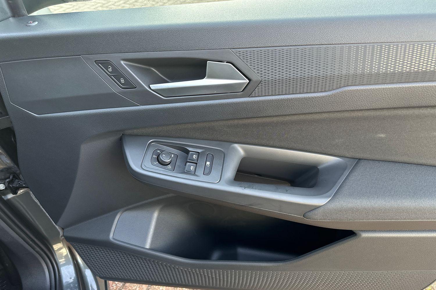 Ford TRANSIT CONNECT Photo 23