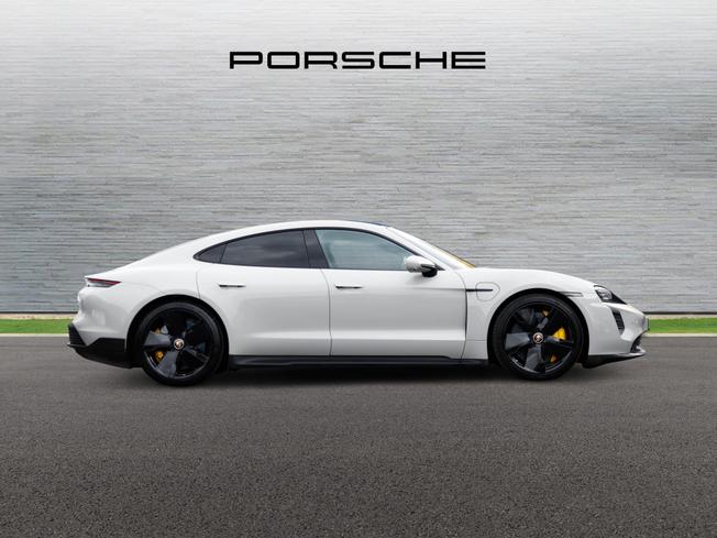 PORSCHE Taycan Photo 6