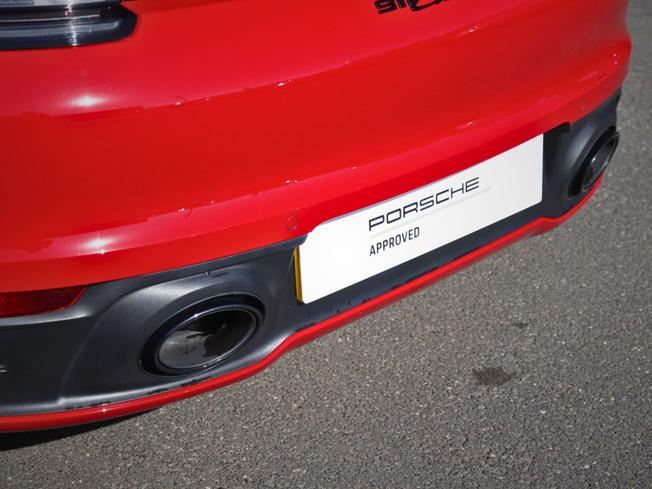 PORSCHE 911 Photo 14