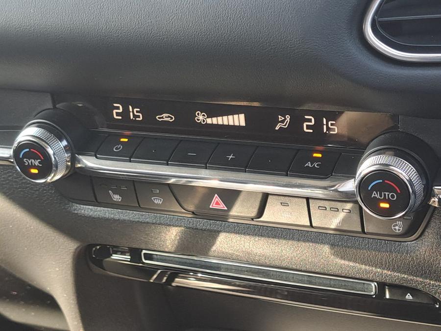 Mazda CX-30 Photo 81b9ef8d-f905-49b5-890b-6404ab9a5320.jpg