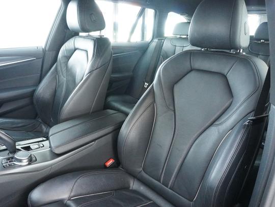 BMW 5 Series Photo 81e0a774-d3b5-41aa-ac26-0cfd418e2e81.jpg