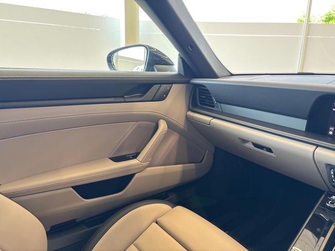 PORSCHE 911 Photo 49