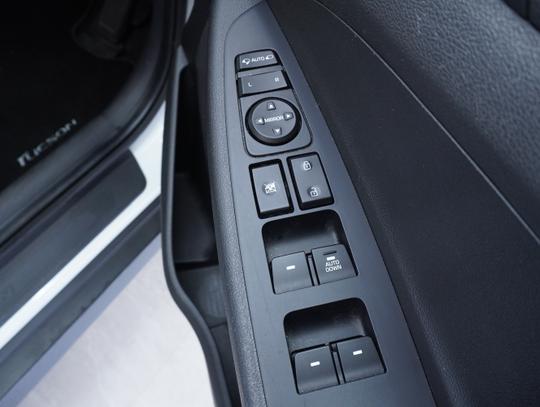 Hyundai TUCSON Photo 81e69ec2-99cd-4178-a361-d11607df6dfc.jpg