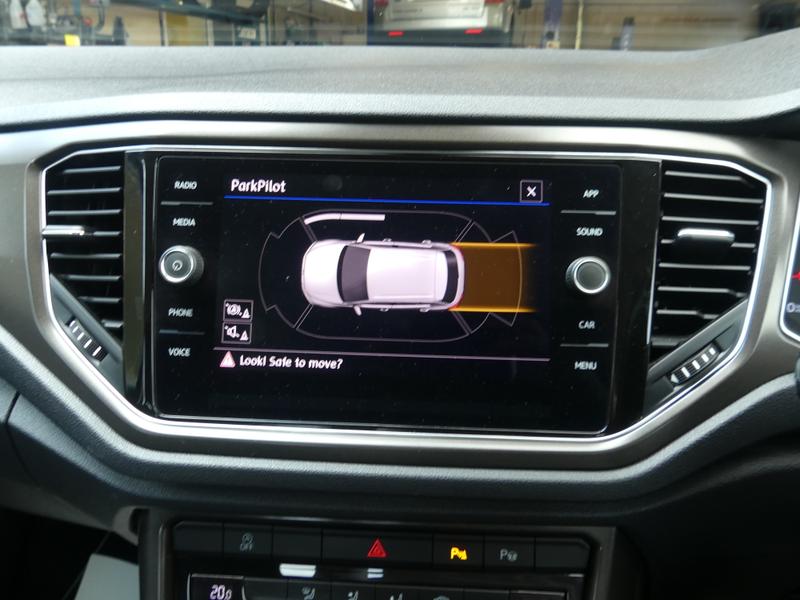 Volkswagen T-Roc Photo 81ffb862-9711-4cf1-9dfd-63405993be80.jpg