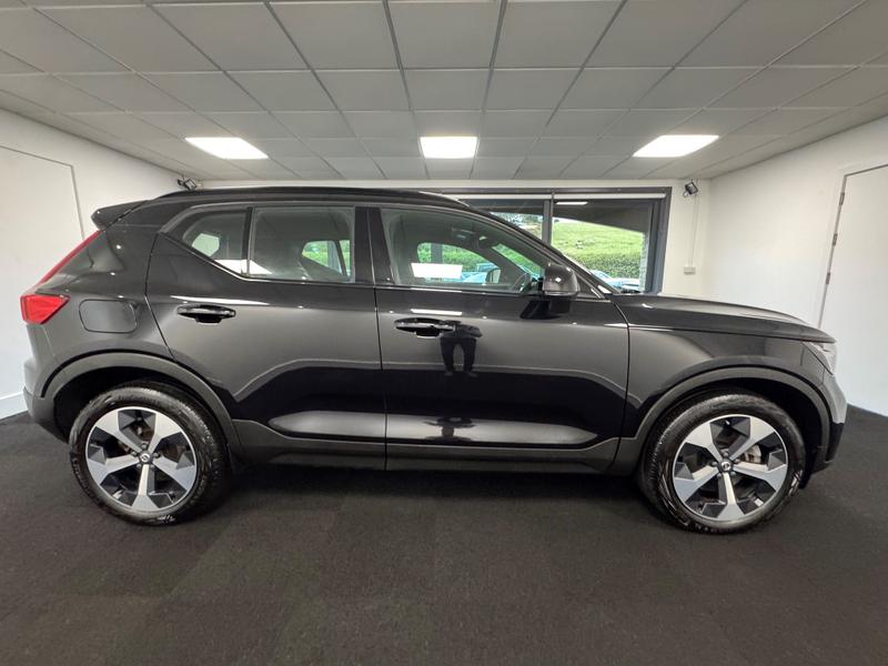 Volvo XC40 Photo 821d8b3a-3348-4d26-89de-34c38fba2887.jpg