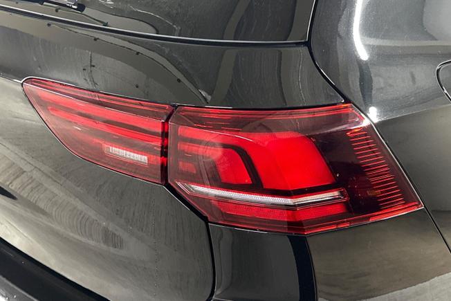 VOLKSWAGEN Golf Photo 18