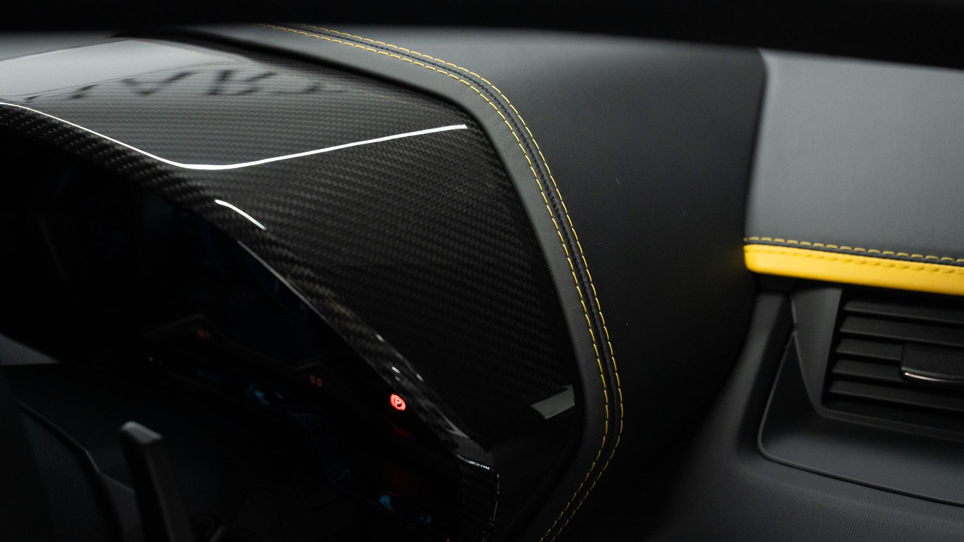 LAMBORGHINI Aventador Photo 824007f3-c1be-45d1-ae22-fb9333b45954.jpg