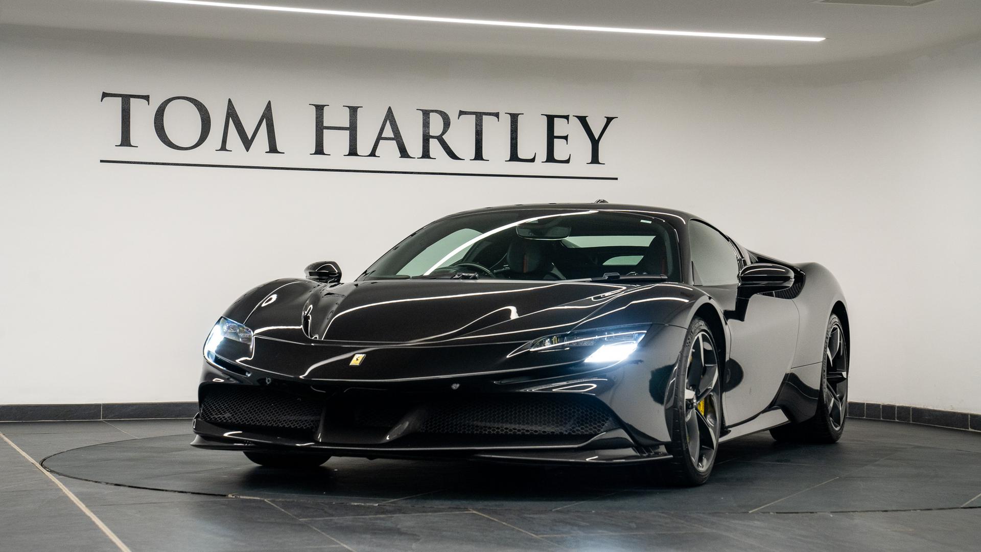 Ferrari SF90 Photo 82538984-4538-40c1-b2db-62190fa47d40.jpg