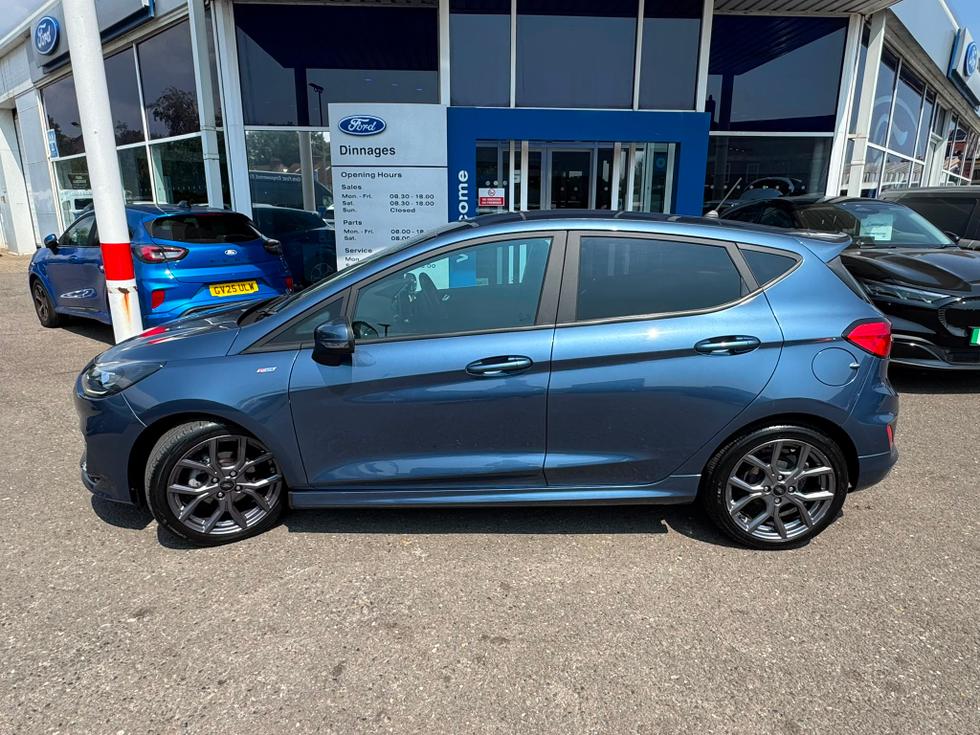 Ford Fiesta Photo 826aa7f2-06e5-467e-a716-a838452506eb.jpeg