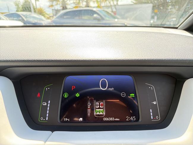 Honda Jazz Photo 826bd437-5c7e-4d94-a2fa-4627f4ad9a58.jpg