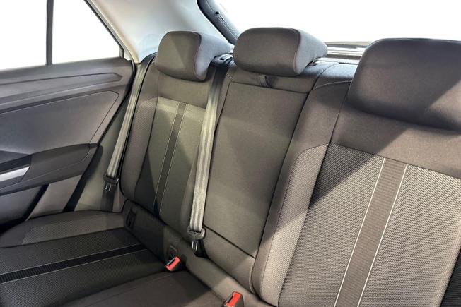 VOLKSWAGEN T-Roc Photo 36
