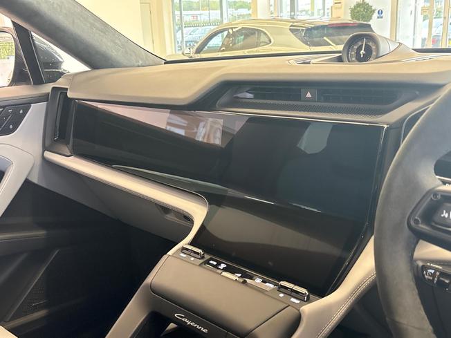 PORSCHE Cayenne Photo 32