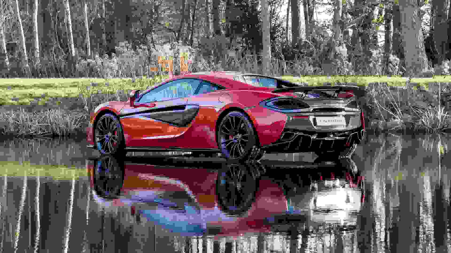 McLaren 570S Photo 82a688cf-4338-4142-90bb-640272ab9331.jpg