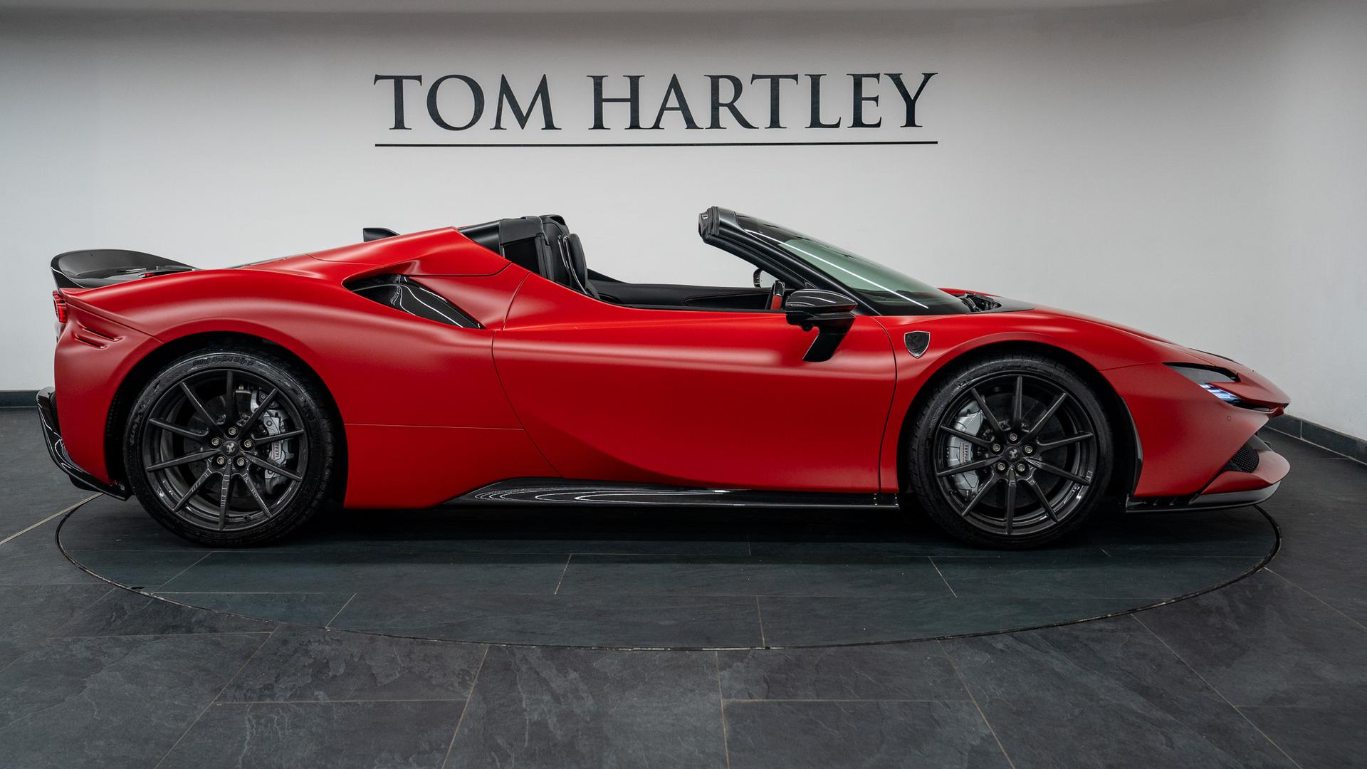 Ferrari SF90 Spider Photo 82abf668-8be3-4240-92d2-79cfa582df46.jpg