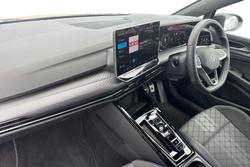 VOLKSWAGEN Golf Photo 2